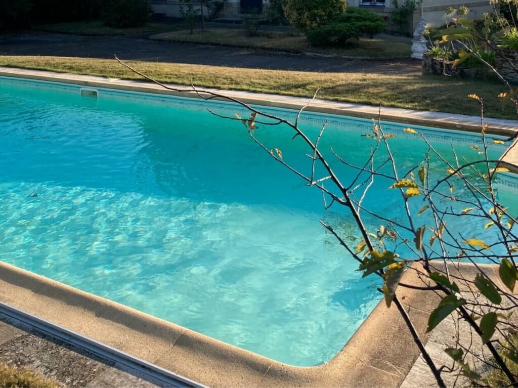 Piscine de la maison B17, agence de communication à Nantes